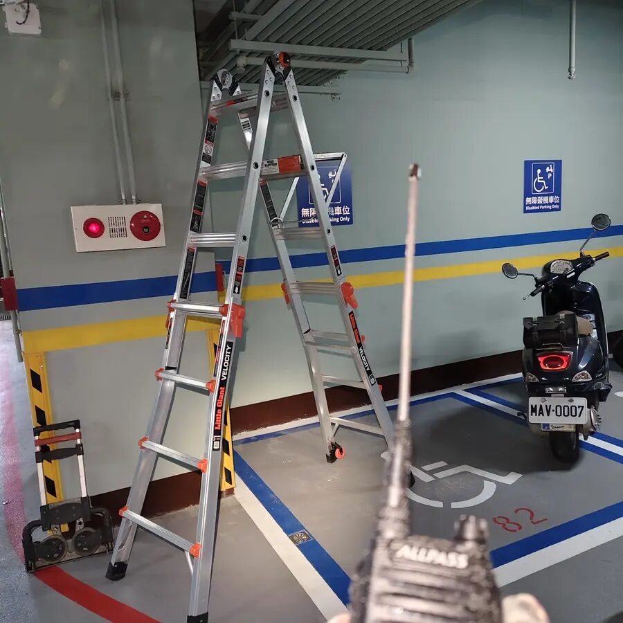 桃園水電施工實績－停車空間高處管路維修